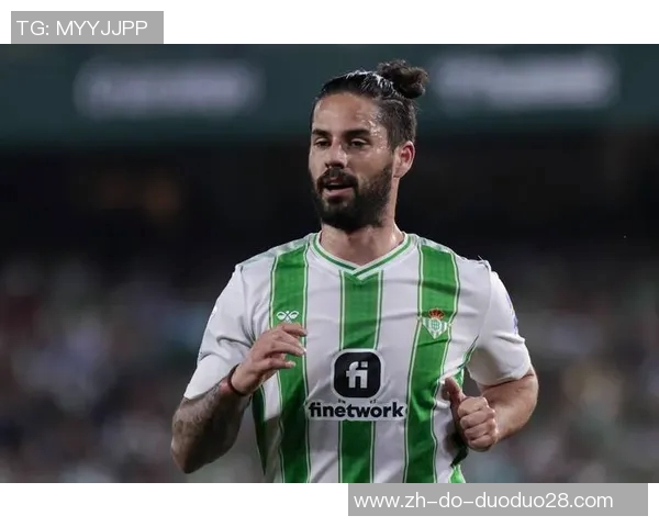 全球足球球星中年龄最小的天才球员及其未来潜力分析 全球足球球星中年龄最小的天才球员及其未来潜力分析